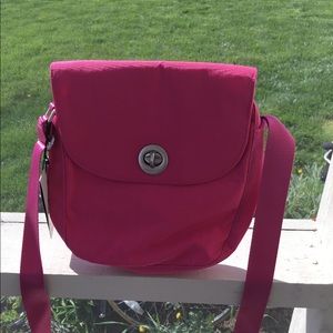 Baggallini 💗NEW 💗crossbody purse